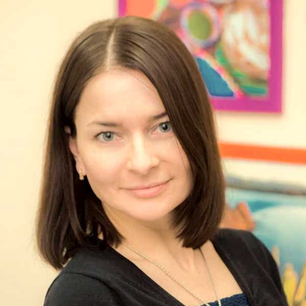 Черкасова Инга - преподаватель курсов английского языка в Алматы для взрослых. Английский в Алматы индивидуально и группе. Английский с нуля - начальный уровень. Учитель английского для детей.