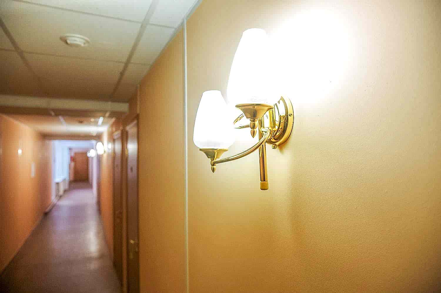 Площадка под открытым небом исполненная в стиле средневековой крепости, для проведения массовых мероприятий. БО "Надежда" г. Алматы